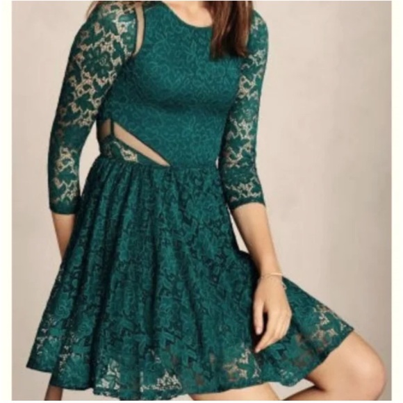 Abercrombie & Fitch Emerald Green Lace Cut out Dress Size Medium - Picture 2 of 14